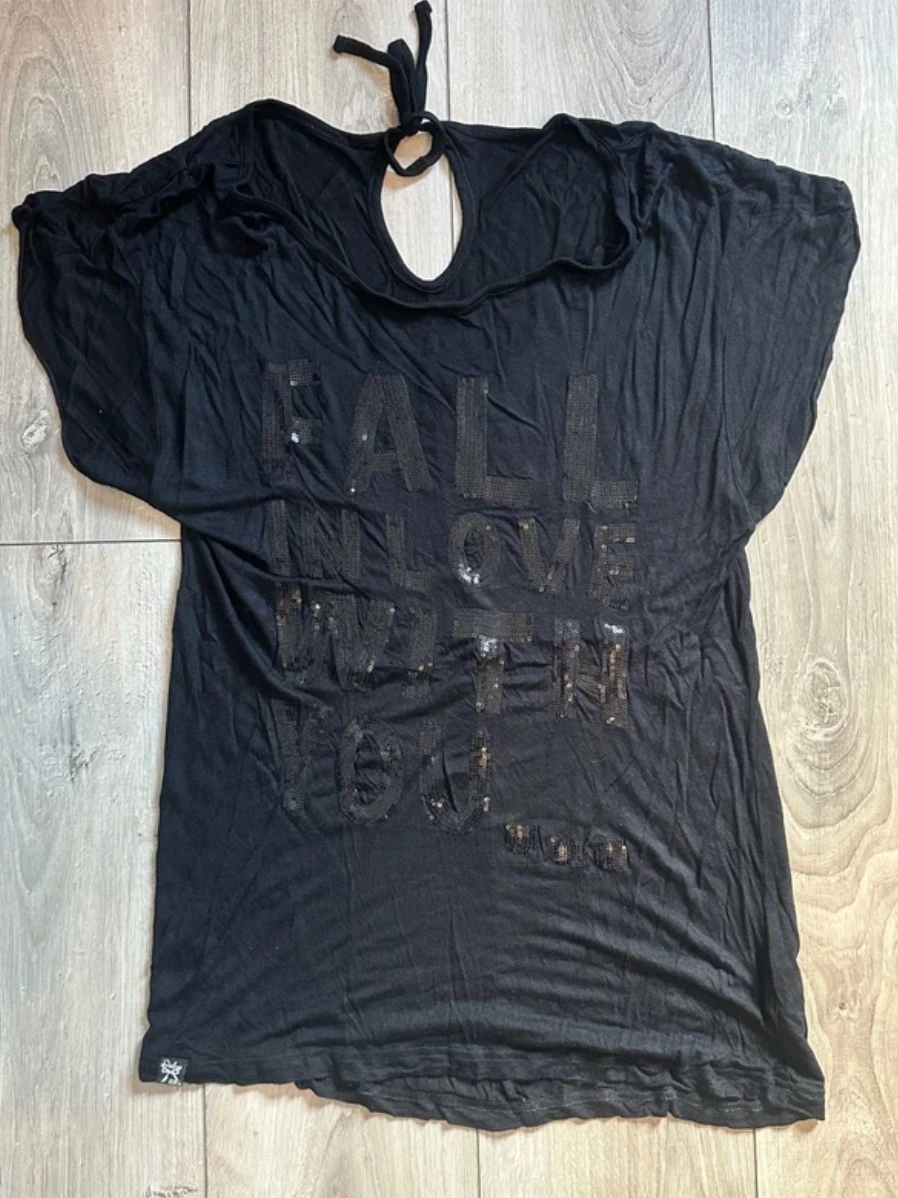 T-shirt noir ample dos noué inscription en sequin "Fall in love with you"